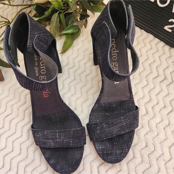 PEDRO GARCIA WENNA ANKLE STRAP SANDALS SIZE 39.5 (9) - Picture 9 of 10